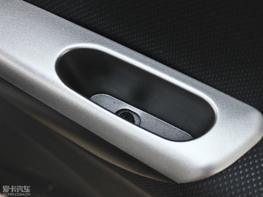 2012(l)Y Ŀ 1.2L ք(dng)\(yn)(dng)r(sh)