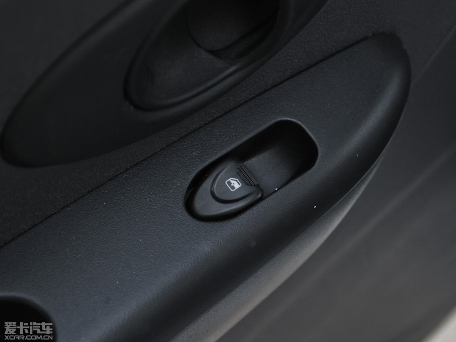 2012Y Ŀ 1.0L քP-TECԽ