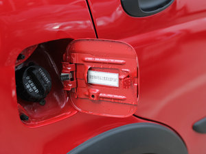 2012Ŀ 1.2L ք(dng)\(yn)(dng) (x)(ji)^