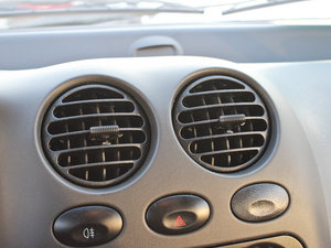 2012Ŀ 1.0L քP-TEC п؅^