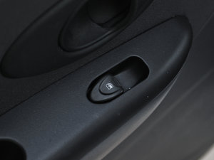 2012Ŀ 1.0L քP-TECԽ п؅^