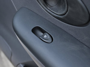 2012Ŀ 1.0L քP-TECԽ п؅^