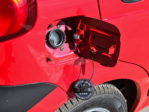 2012Ŀ 1.0L քP-TECrа ^