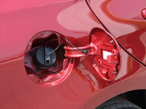 2013款1.5L DVVT 手动舒适版 油箱盖