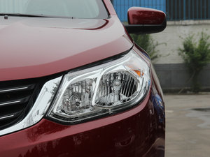 2013款1.5L DVVT 自动精英版 大灯