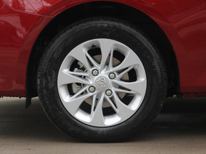 2013款1.5L DVVT 自动精英版 轮圈