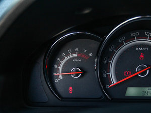 2013款1.5L DVVT 手动精英版 中控区