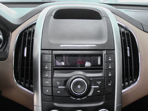 2013款1.5L DVVT 手动精英版 中控区