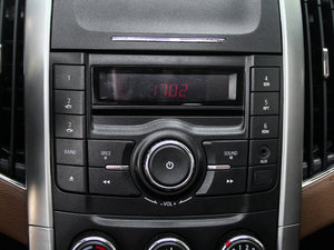 2013款1.5L DVVT 手动精英版 中控区