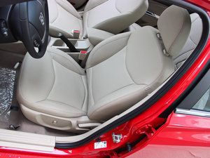 2014款1.5L 自动豪华版 主驾驶座椅