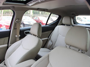 2014款1.5L 自动豪华版 空间座椅
