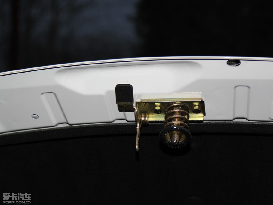 2014��E730 1.5L �քӺ��A������ ESP