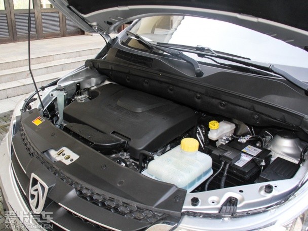 寶駿汽車2014款寶駿730