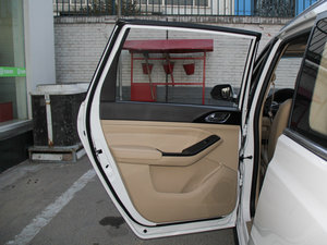 2014款1.5L 手动豪华导航版 ESP 左后车门