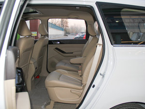 2014款1.5L 手动豪华导航版 ESP 后排空间