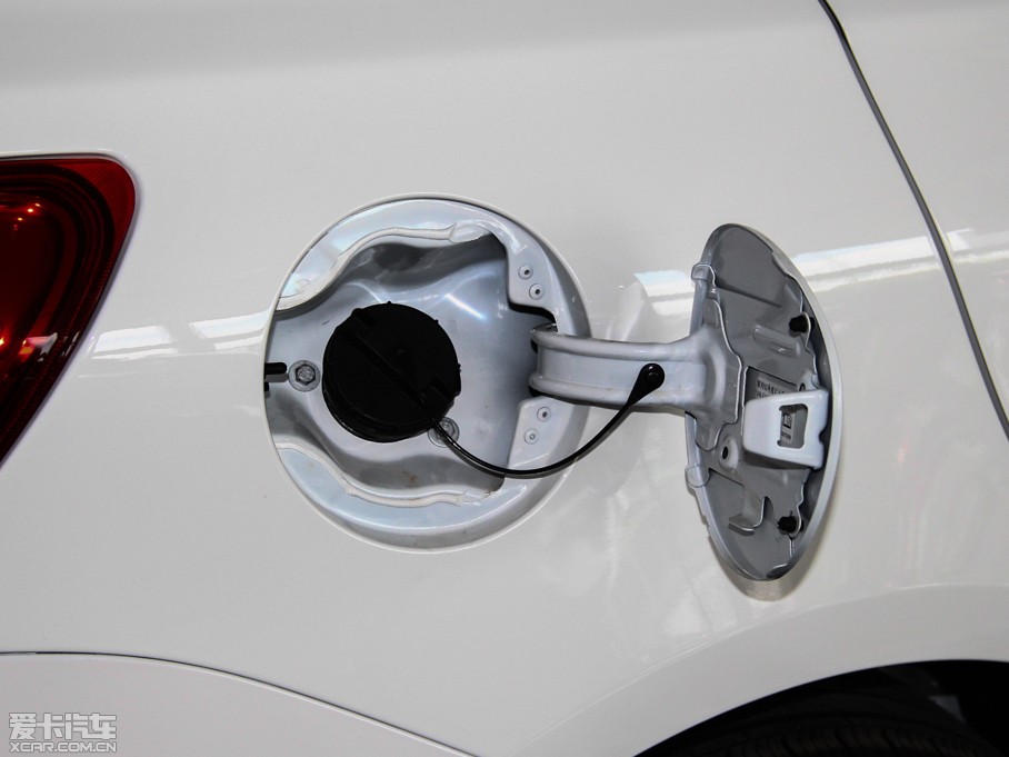 2014E610 CROSS 1.5L ԄӺA