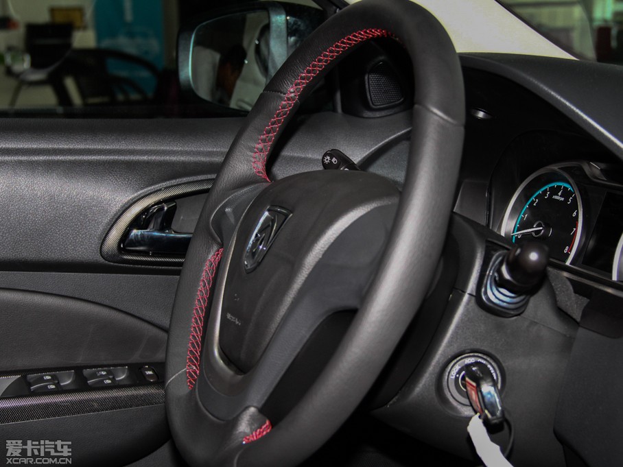 2014E610 CROSS 1.5L ԄӺA