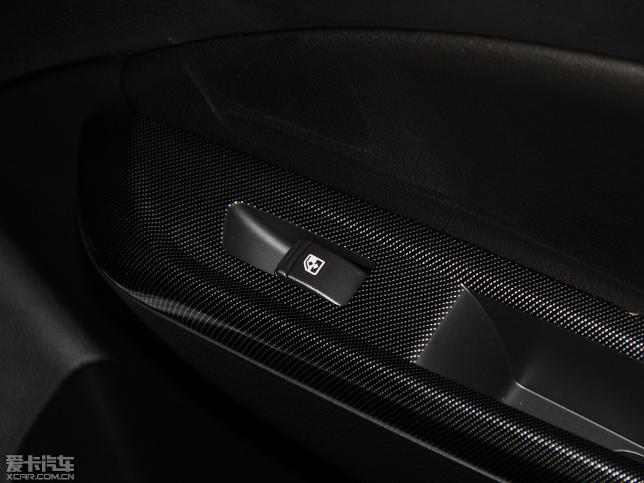 2014E610 CROSS 1.5L ԄӺA