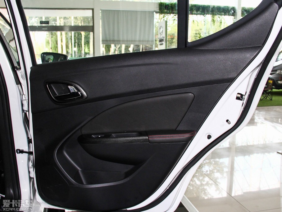 2014E610 CROSS 1.5L ԄӺA