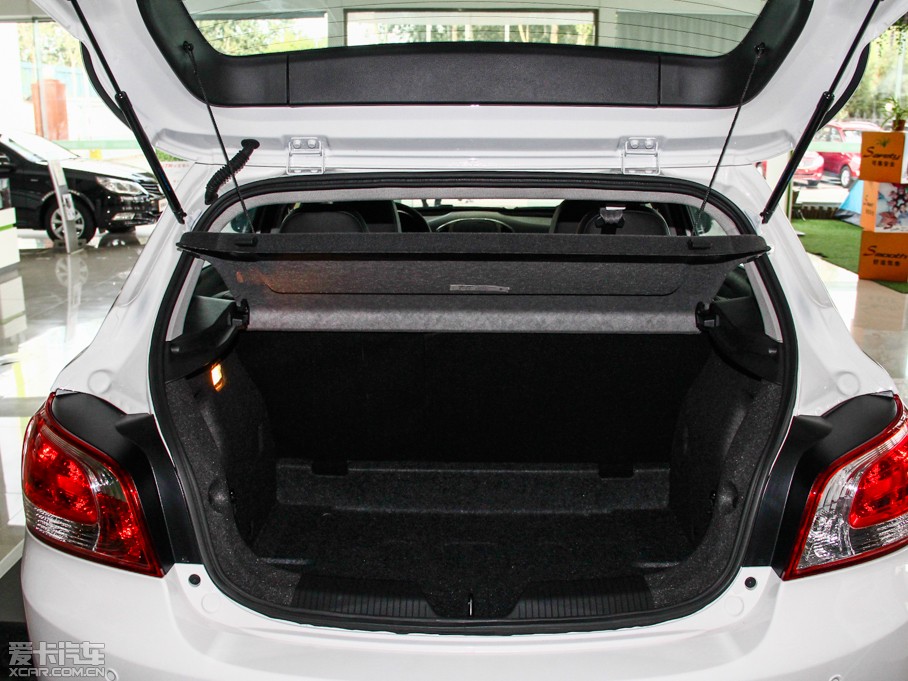 2014E610 CROSS 1.5L ԄӺA