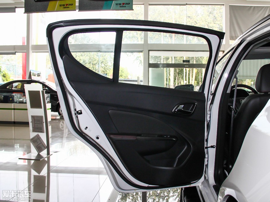 2014E610 CROSS 1.5L ԄӺA