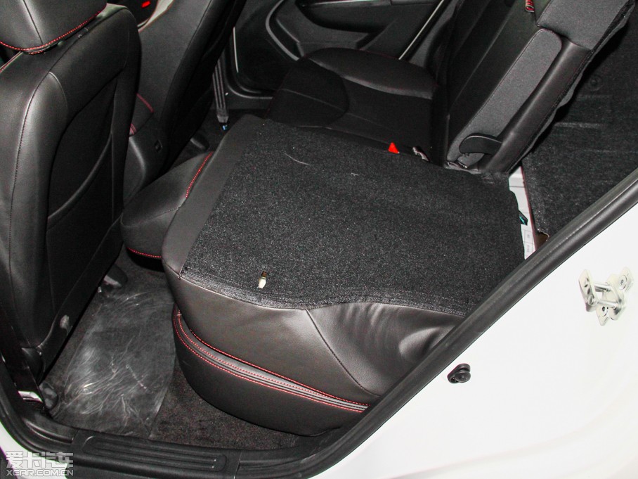 2014E610 CROSS 1.5L ԄӺA