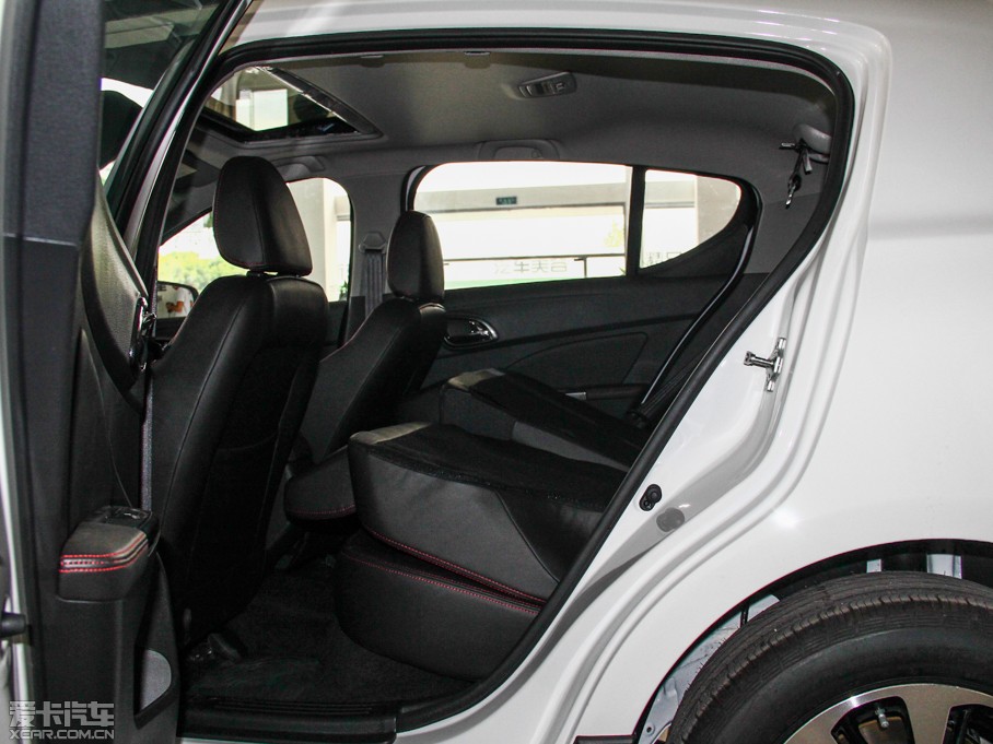 2014E610 CROSS 1.5L ԄӺA