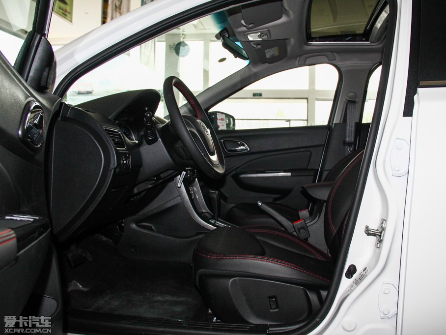 2014E610 CROSS 1.5L Ԅ(dng)A