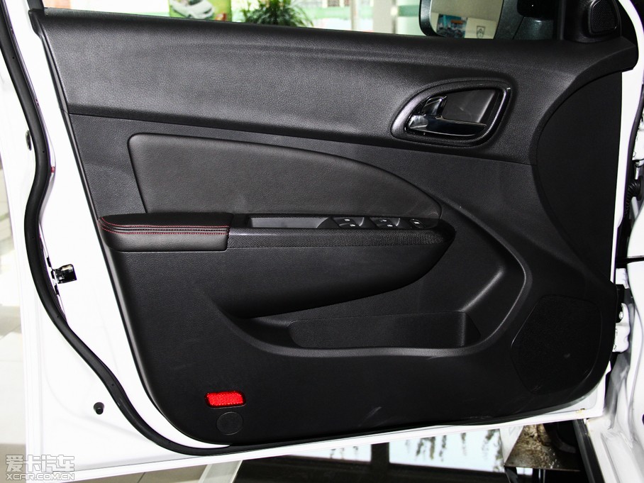 2014E610 CROSS 1.5L ԄӺA