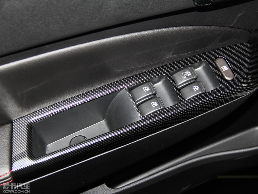 2014E610 CROSS 1.5L ԄӺA