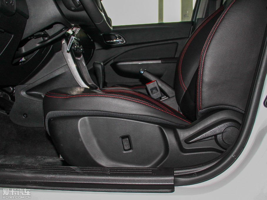 2014E610 CROSS 1.5L Ԅ(dng)A