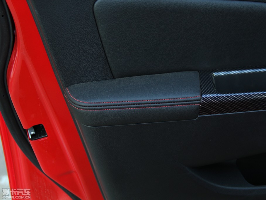 2014E610 CROSS 1.5L Ԅ(dng)A