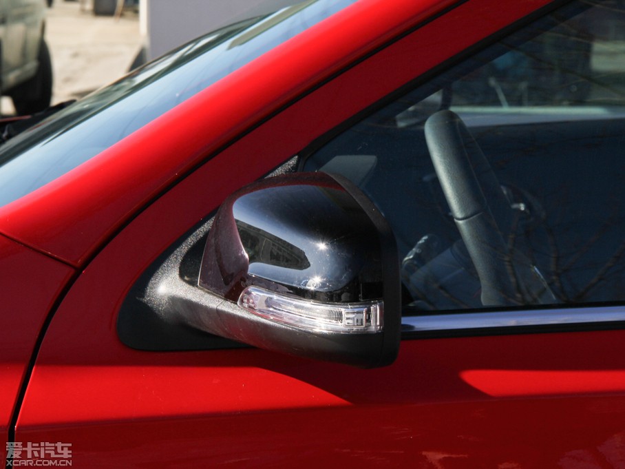 2014E610 CROSS 1.5L Ԅ(dng)A