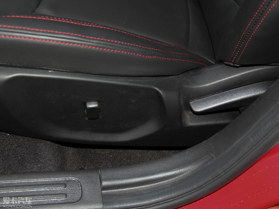 2014E610 CROSS 1.5L Ԅ(dng)A