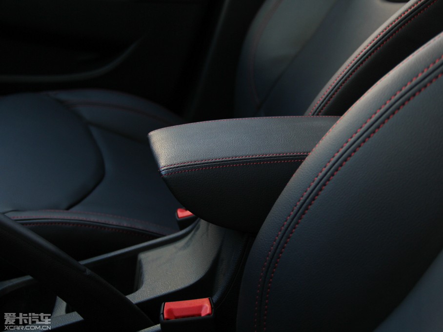 2014E610 CROSS 1.5L Ԅ(dng)A