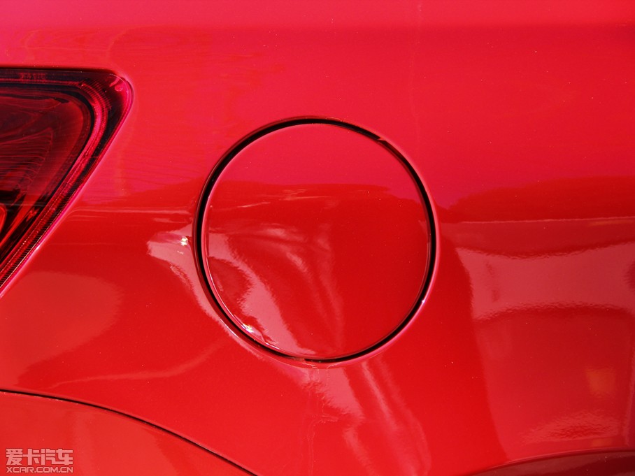 2014E610 CROSS 1.5L Ԅ(dng)A