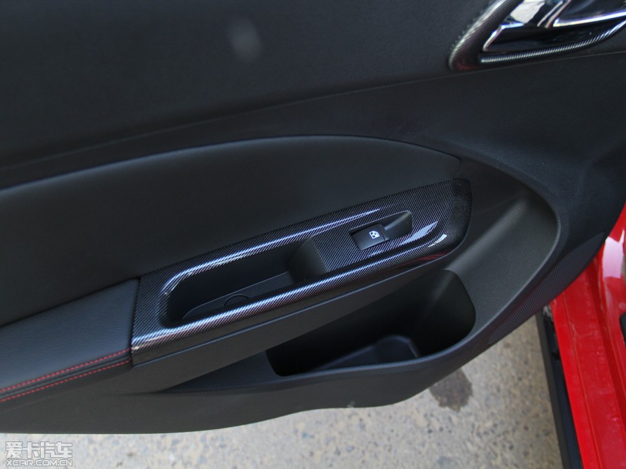 2014E610 CROSS 1.5L ԄӺA