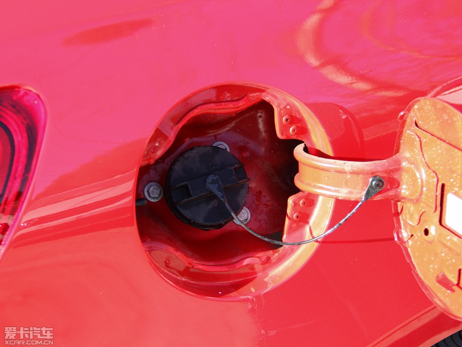 2014E610 CROSS 1.5L ԄӺA