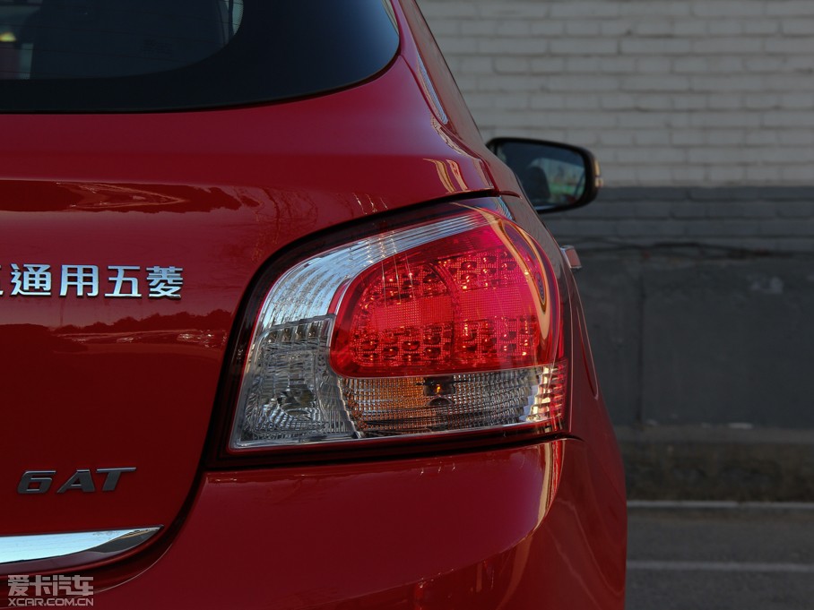 2014E610 CROSS 1.5L ԄӺA