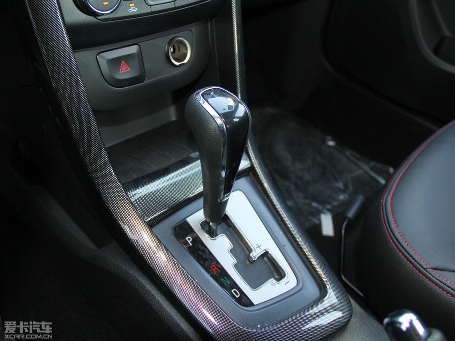 2014E610 CROSS 1.5L Ԅ(dng)A