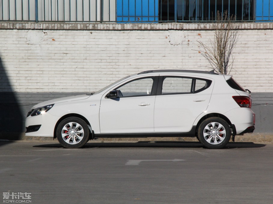 2014��E610 CROSS 1.5L �ք����m��