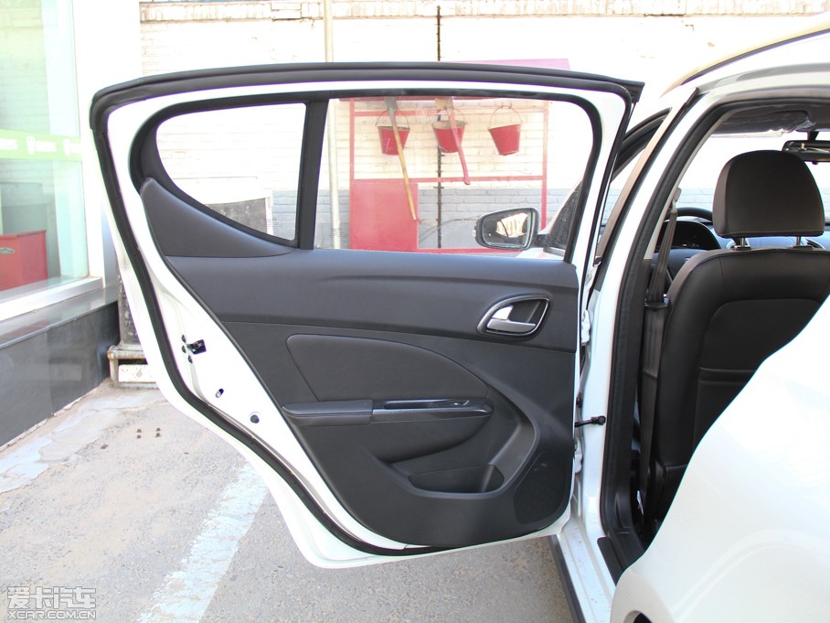 2014E610 CROSS 1.5L քm