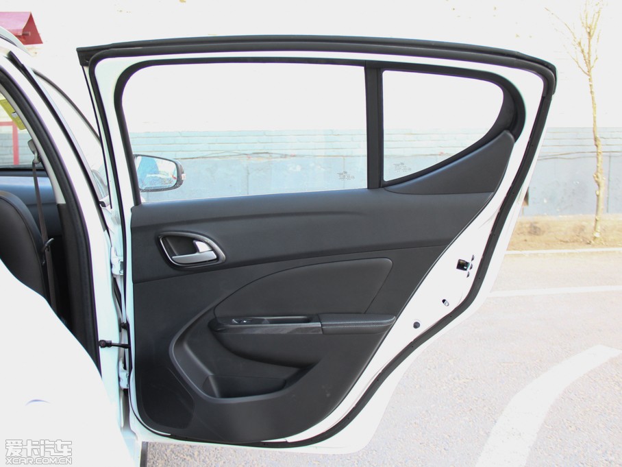 2014E610 CROSS 1.5L քm