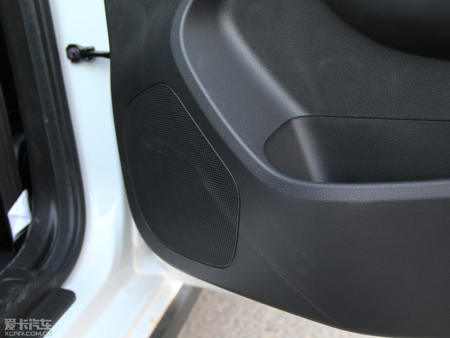 2014E610 CROSS 1.5L քm