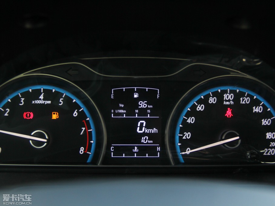 2014E610 CROSS 1.5L քm