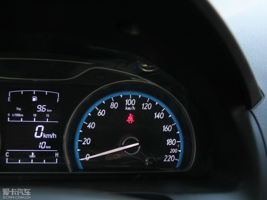 2014E610 CROSS 1.5L քm