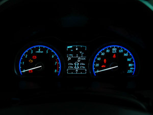 2014CROSS 1.5L ԄӺA п؅^