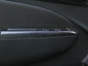 2014CROSS 1.5L քm g