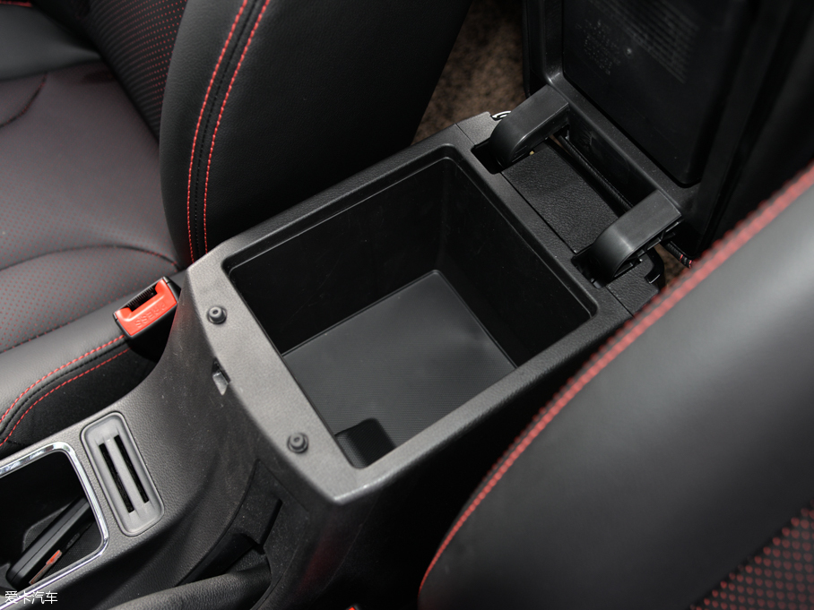 2015E560 1.8L քӺA