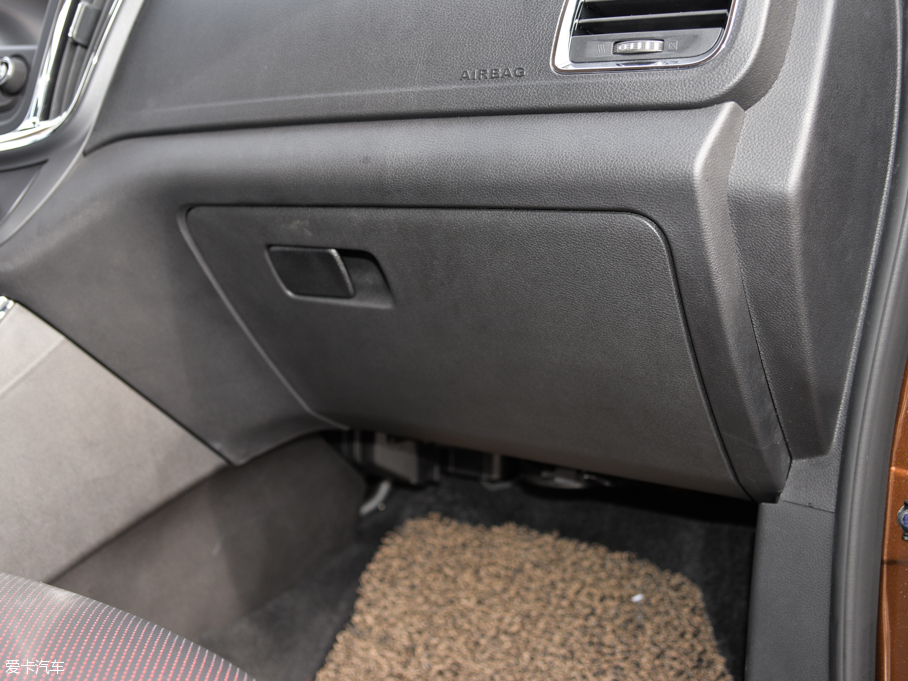 2015E560 1.8L քӺA